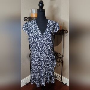 J.Crew Mercantile Navy And WhiteFloral V-Neck Faux Wrap Dress. Size 14. NWT